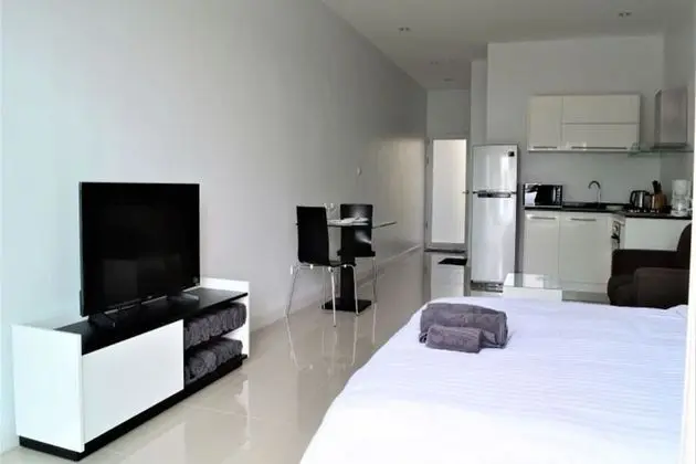 1-Bedroom Studio (Not Included Electricity)