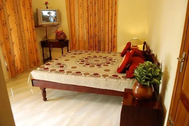 Deluxe Tek Büyük Yataklı Oda, 1 Çift Kişilik Yatak, Özel Banyo, Nehir Manzaralı