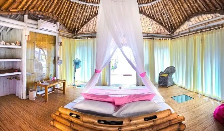 Romantic Bungalov, Okyanusa Sıfır
