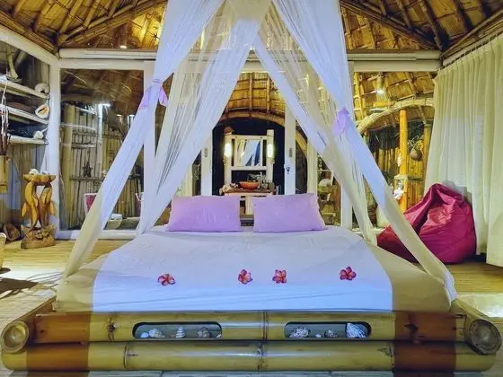 Romantic Bungalov, Okyanusa Sıfır