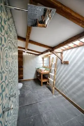 Deluxe Gladak