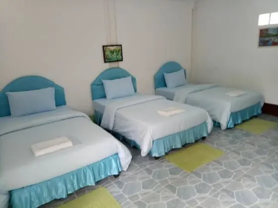 Üç Kişilik Oda