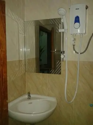 Oda, Havuz Manzaralı
