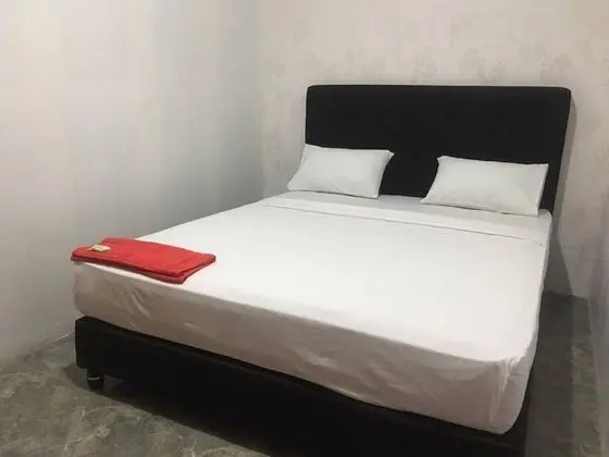 Standard Tek Büyük Yataklı Oda (A/C)