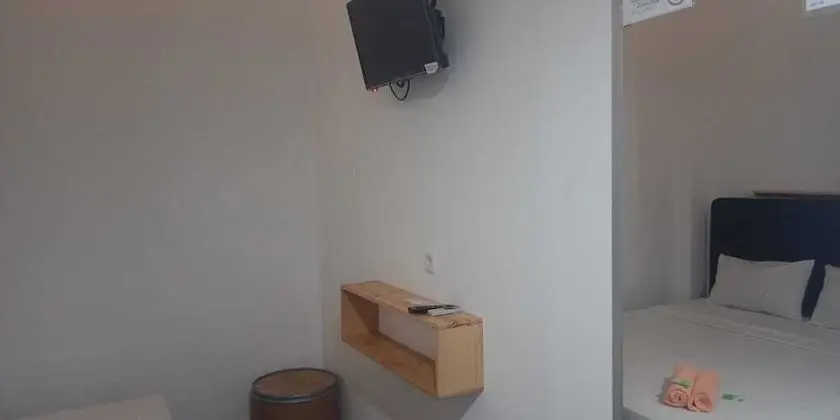Standard Tek Büyük Yataklı Oda (A/C)