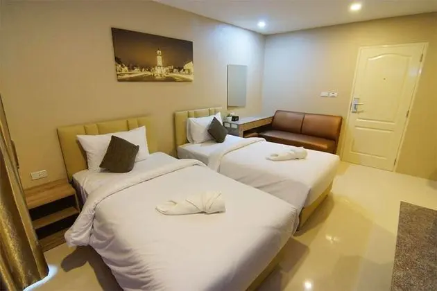 Standard Twin Room