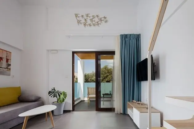 Apart Daire, 2 Yatak Odası, Havuz Manzaralı