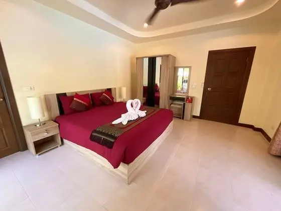 3 Bedrooms Private Pool
