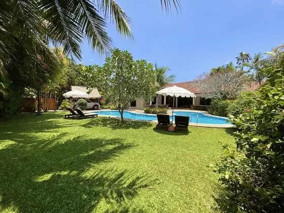 3 Bedrooms Private Pool