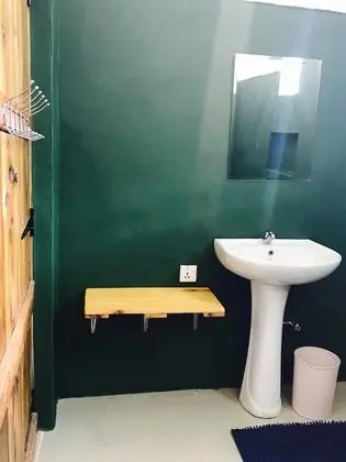 Üç Kişilik Oda, Bahçe Manzaralı, Bahçeli