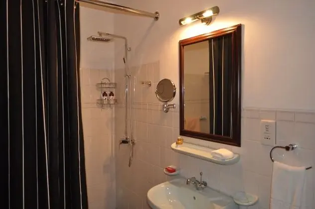 Deluxe Tek Büyük Yataklı Oda, 1 Çift Kişilik Yatak, Ek Bina