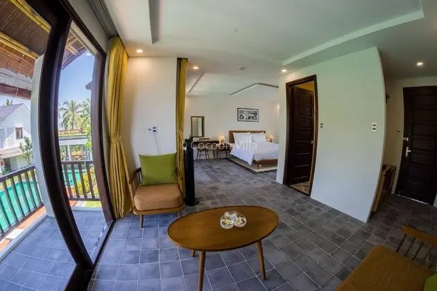 Villa (Cocoon)