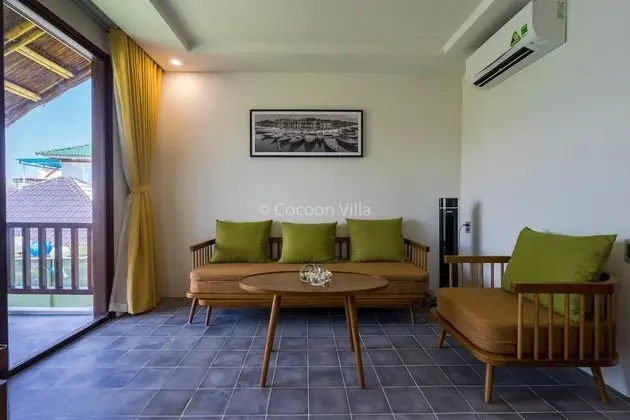 Villa (Cocoon)