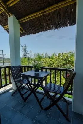 Villa (Cocoon)