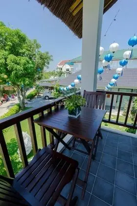 Villa (Cocoon)