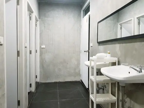 6-Bed Mixed Dormitory