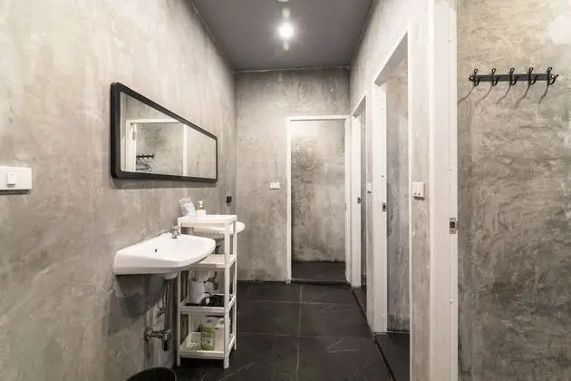 6-Bed Mixed Dormitory