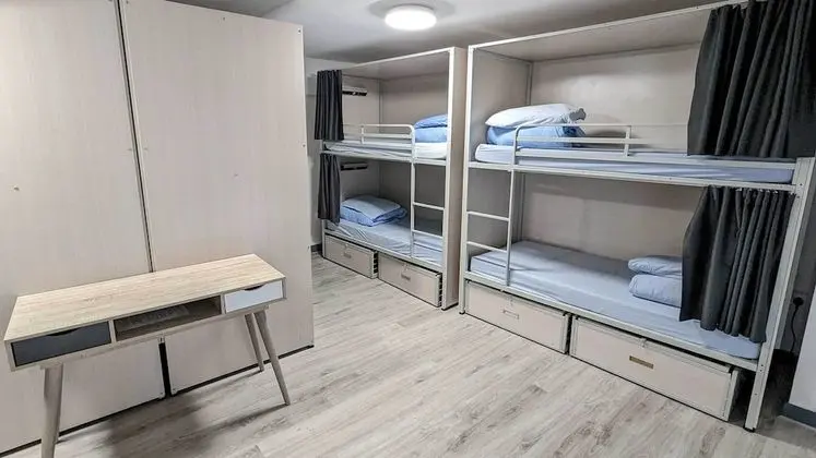 Ortak Ranzalı Oda, Karma Ranzalı Oda