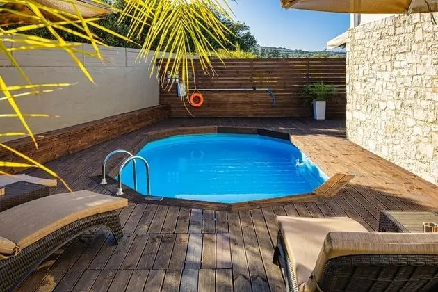 Villa (Coral)