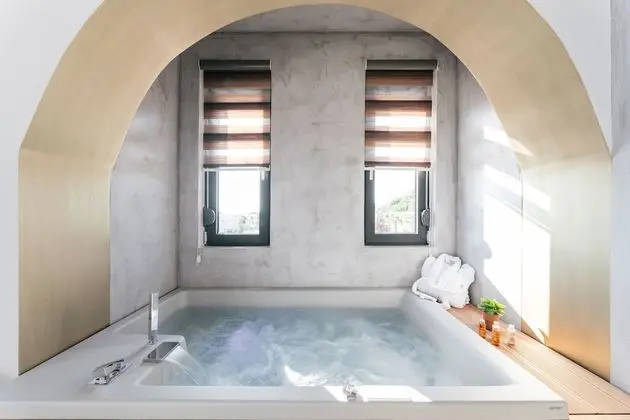 Duplex Suite Sea View Indoor Jacuzzi