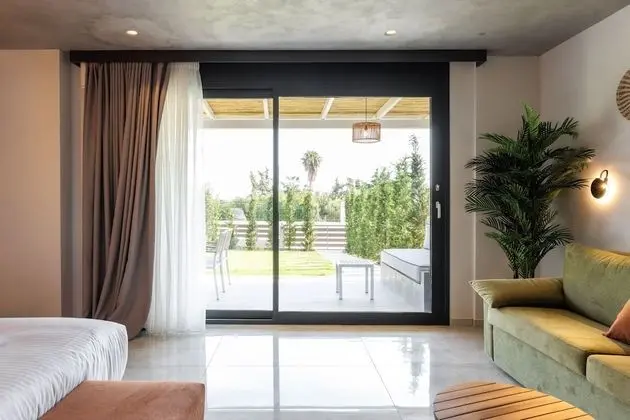 Superior Suite, Garden View