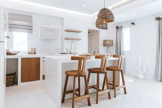 Villa 2 Bedrooms and 1 Bedroom Apartment with Private Pool and Jetted Tub