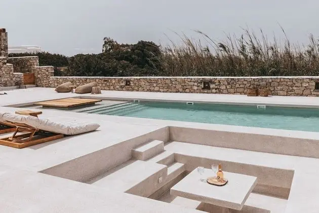 Villa 2 Bedrooms with Private Pool and Jetted Tub
