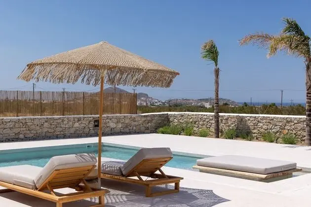 Villa 3 Bedrooms with Private Pool and Jetted Tub