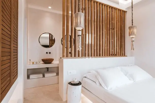 Villa 3 Bedrooms with Private Pool and Jetted Tub