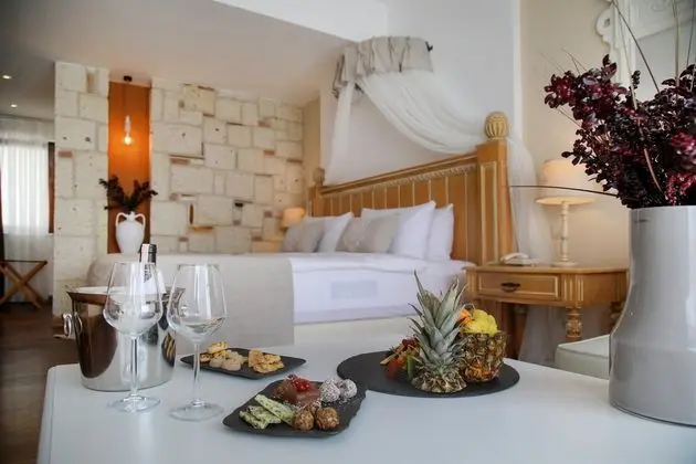 https://images.etstur.com/files/images/hotelImages/TR/214179/l/Cocos-The-Club-Solto-Oda-325473.jpg