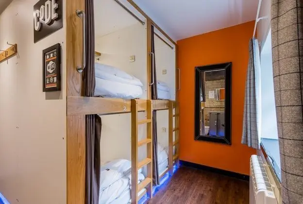 Oda, Karma Ranzalı Oda (1 bed in 4 bed dormitory)