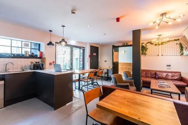 Oda, Karma Ranzalı Oda (1 bed in 6 bed dormitory)