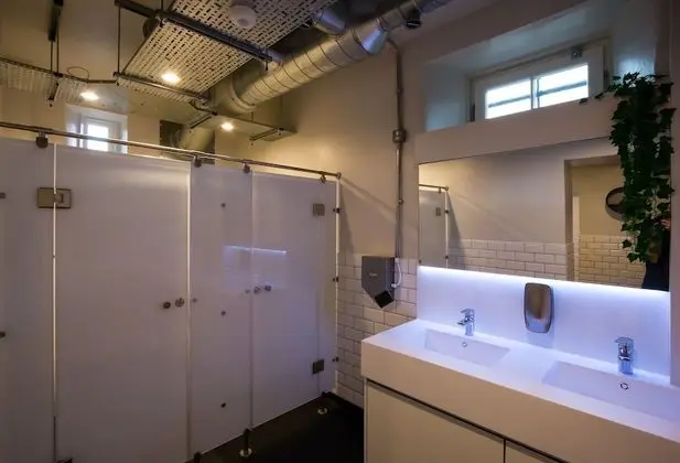 Deluxe Ortak Ranzalı Oda, Karma Ranzalı Oda, Ortak Banyo