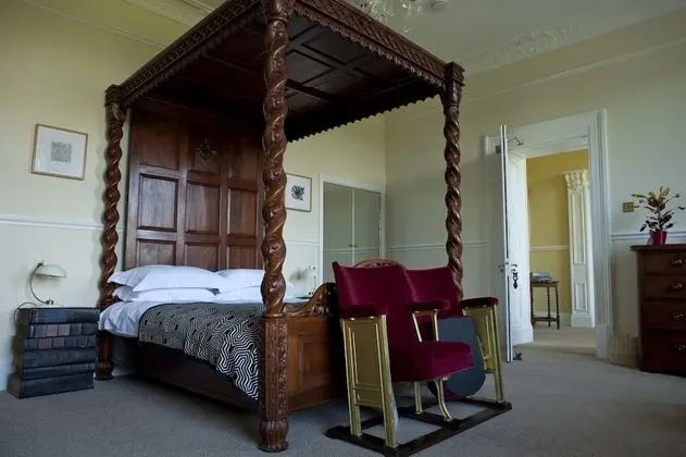 Luxury Tek Büyük Yataklı Oda (Four Poster Bed - The Lodge)