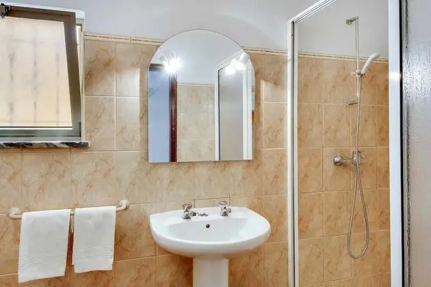 Villa, 4 Yatak Odası, Deniz Manzaralı