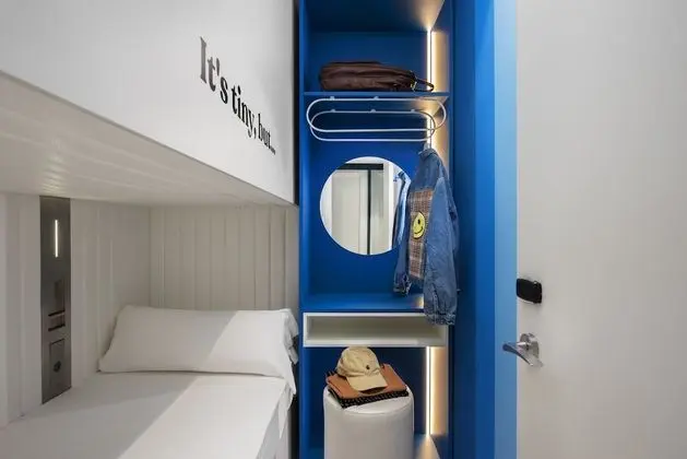 INDIVIDUAL LOWER POD | INTERIOR