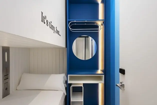 INDIVIDUAL LOWER POD | INTERIOR