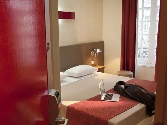 Çift ​​kişilik Standard