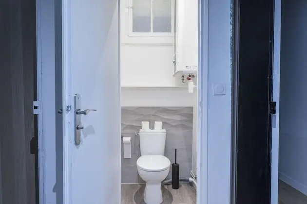 City Tek Büyük Yataklı Oda, Ortak Banyo (1)