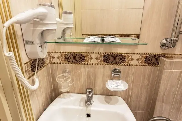 Standard Tek Büyük Yataklı Oda