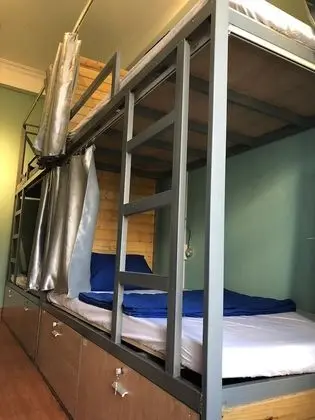 Ortak Ranzalı Oda, Sadece erkekler için, Sigara İçilebilir