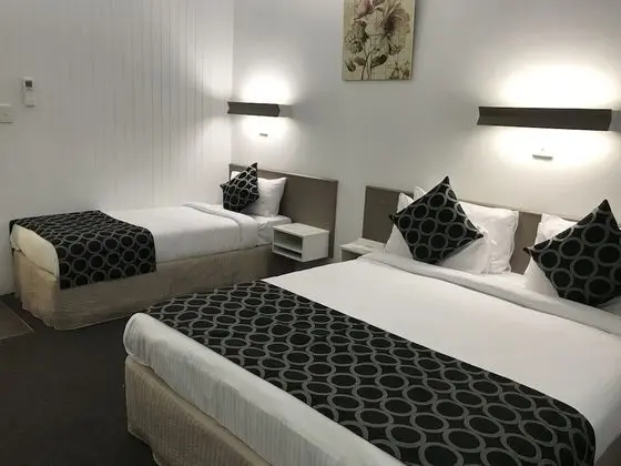 Executive Üç Kişilik Oda