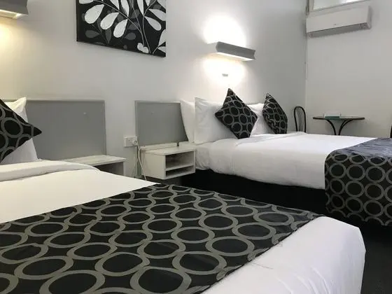 Executive Üç Kişilik Oda