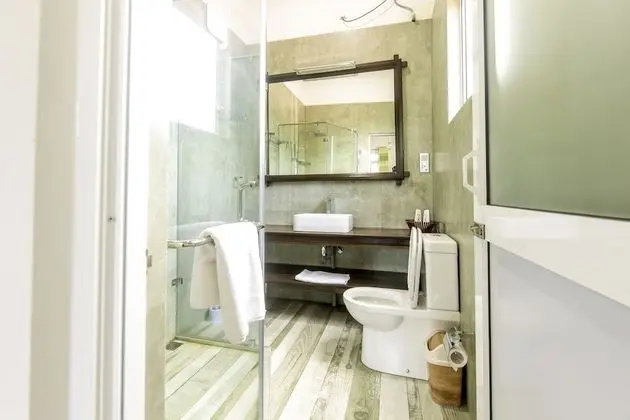 Deluxe Tek Büyük Yataklı Oda, 1 Yatak Odası, Özel Banyo, Bahçe Manzaralı