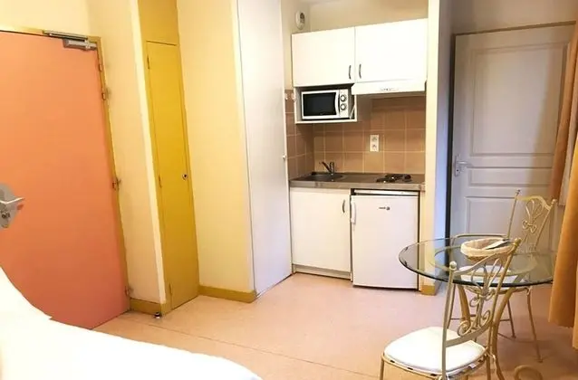 Standard Stüdyo (Le Par)