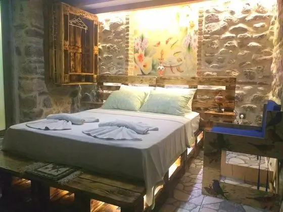https://images.odamax.com/img/1920x1080/odamax/image/upload/ZmlsZU5hbWU9c3VpdC1vZGE_20220622192846.jpeg