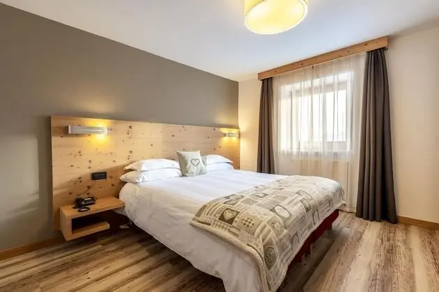 Comfort Tek Büyük veya İki Ayrı Yataklı Oda