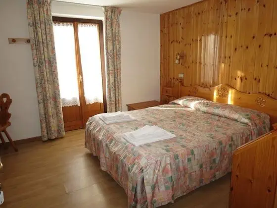 Standard Tek Büyük veya İki Ayrı Yataklı Oda, Dağ Manzaralı