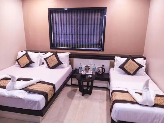 Deluxe Üç Kişilik Oda