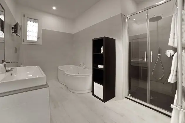 Deluxe Süit, Jakuzi